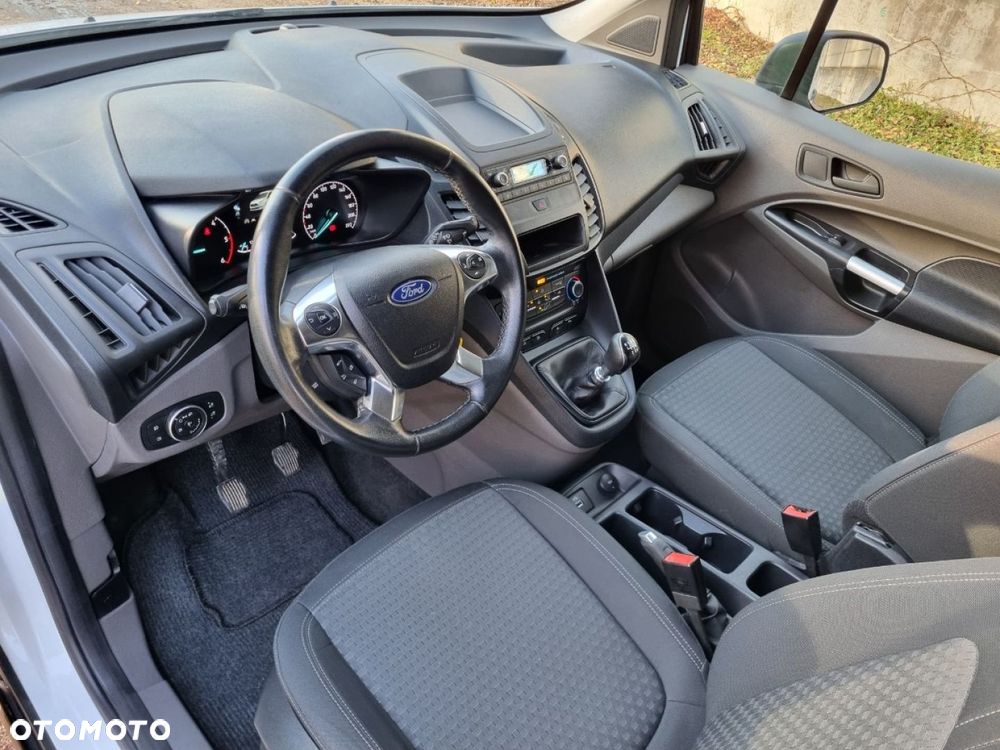 Ford Tourneo Connect Grand - 9