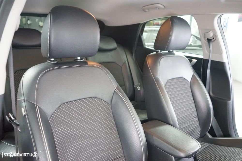 Kia XCeed 1.0 T-GDI Dynamic - 36
