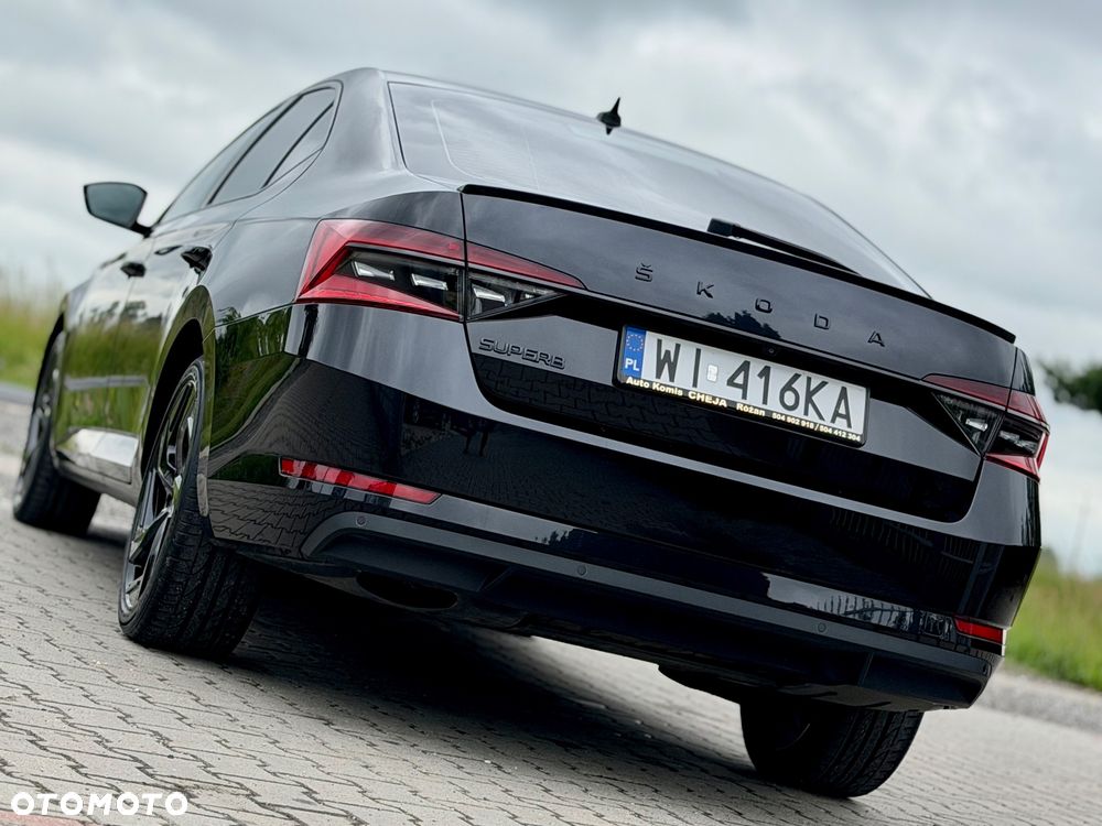 Skoda Superb 2.0 TDI Sportline - 27