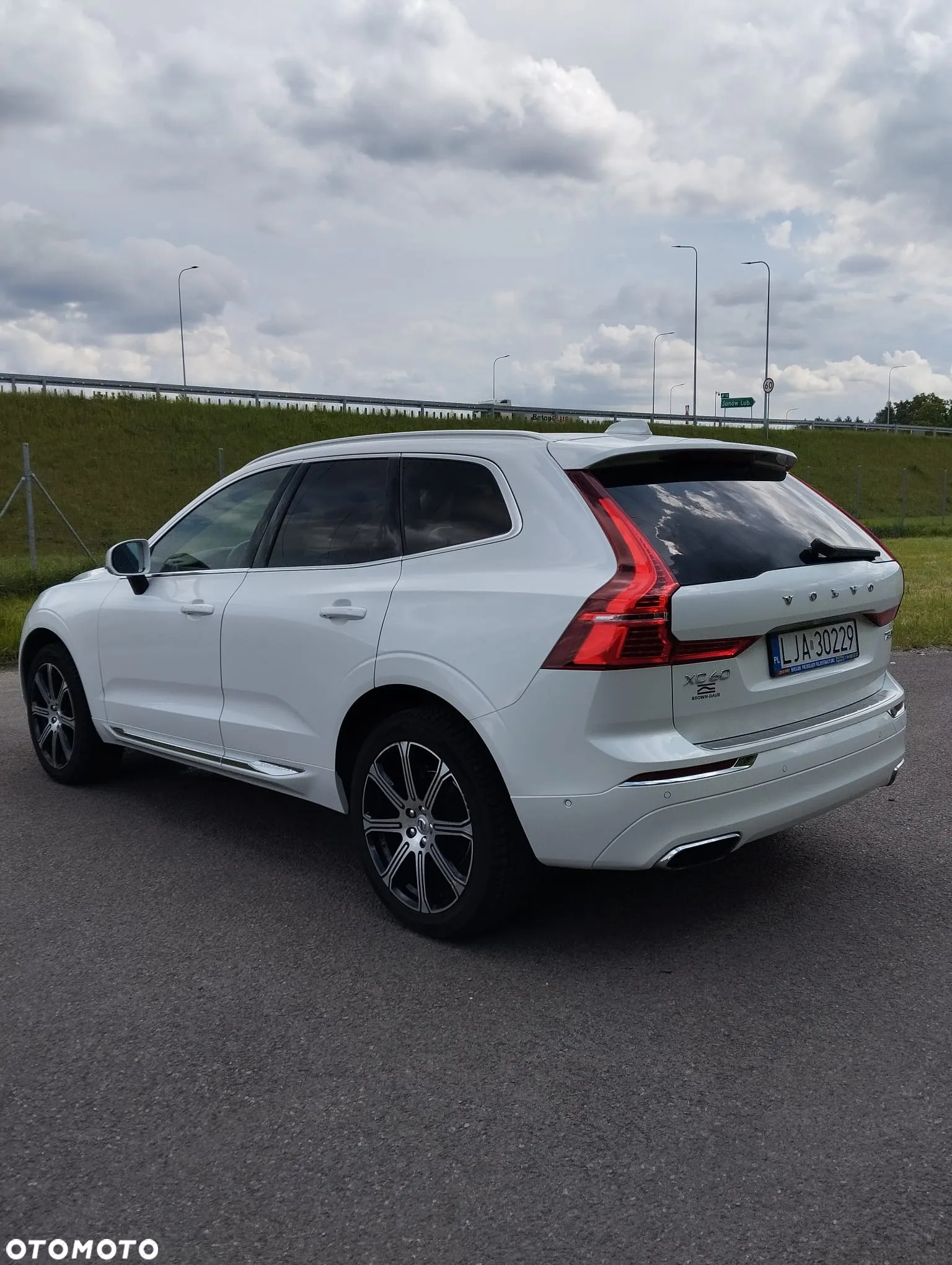 Volvo XC 60 T5 AWD Inscription - 12