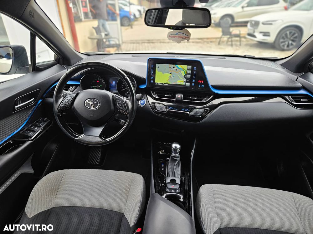 Toyota C-HR Style Selection - 13