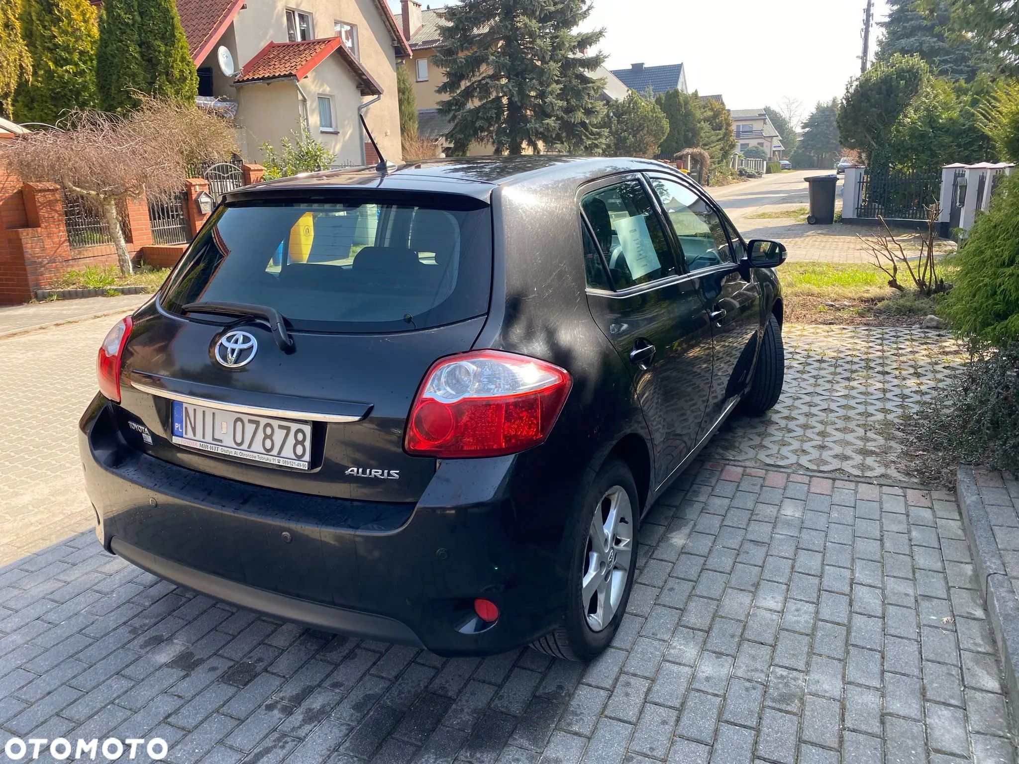 Toyota Auris - 1