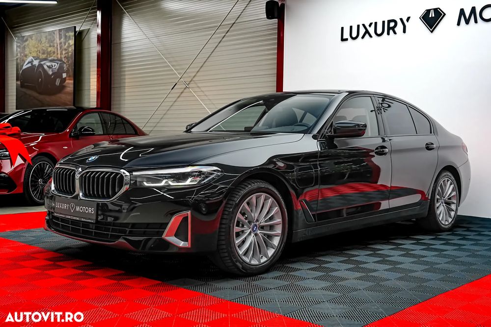 BMW Seria 5 530e Aut. - 1