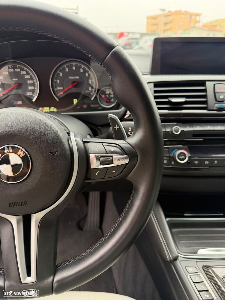 BMW M4 Auto - 31