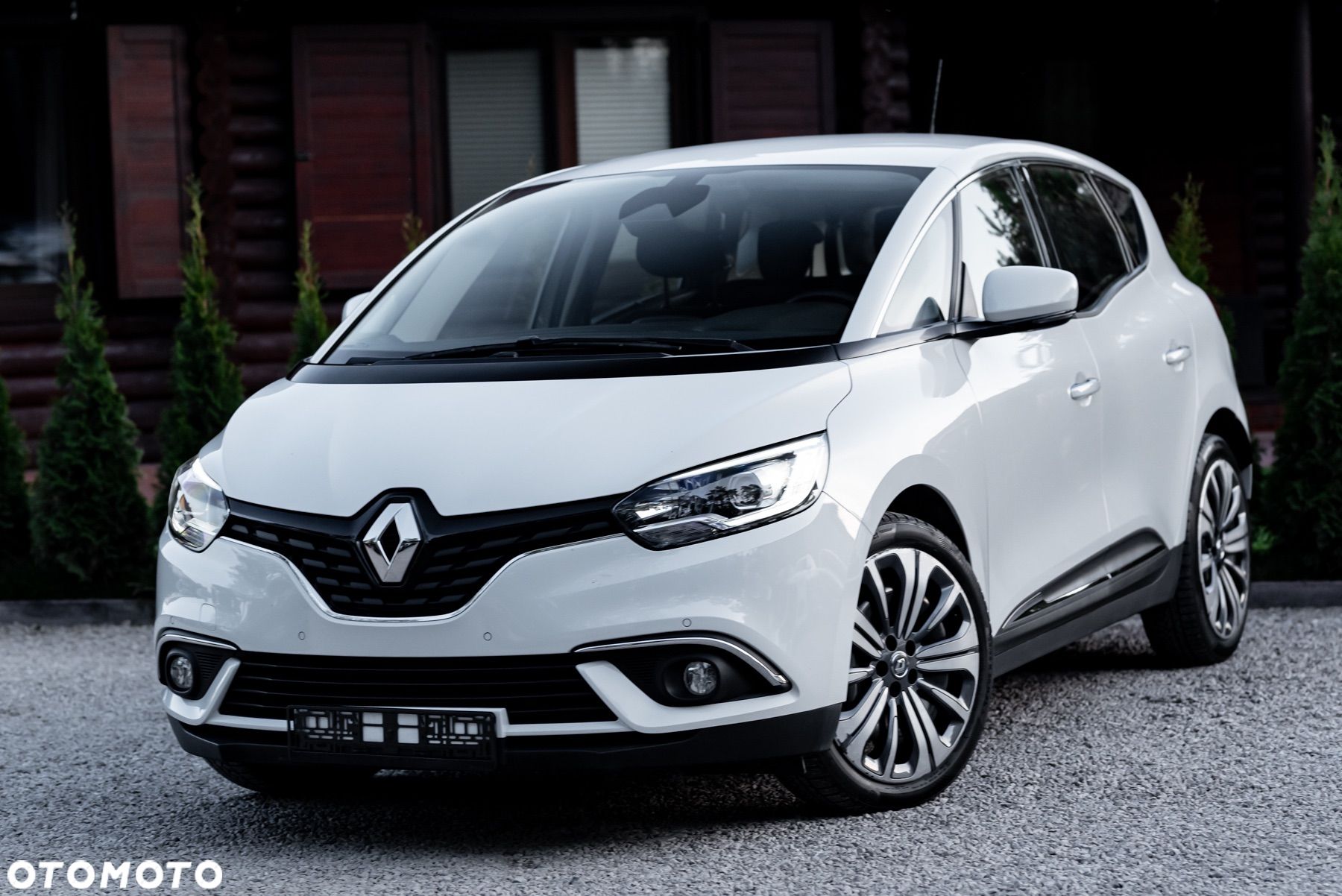 Renault Scenic TCe 140 GPF EDC INTENS - 1