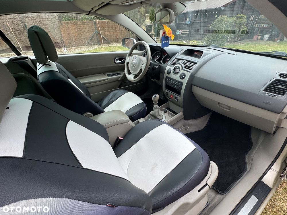 Renault Megane 2.0 Luxe Privilege - 16