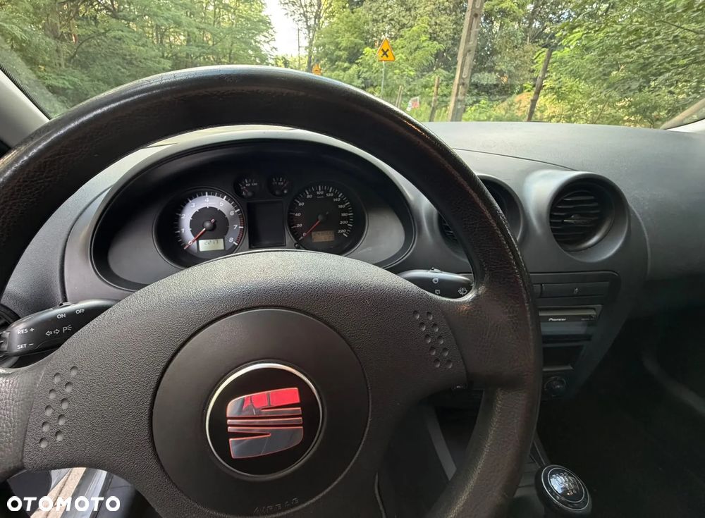 Seat Ibiza 1.4 16V 100 Sport - 13
