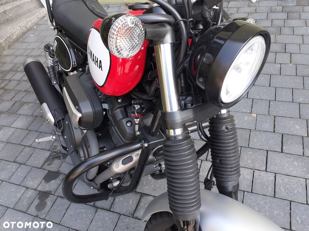 Yamaha SCR - 23