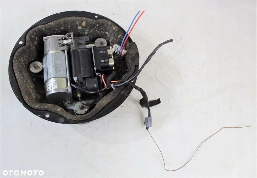 KOMPRESOR SPRĘŻARKA ZAWIESZENIA NIVO BMW E39 E53 - 1