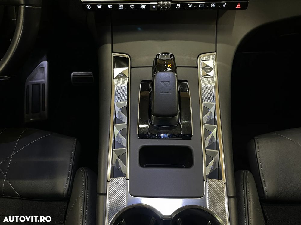 DS Automobiles DS 7 Crossback Crosback 1.6 PHeV AWD 300 EAT8 Bastille+ - 29