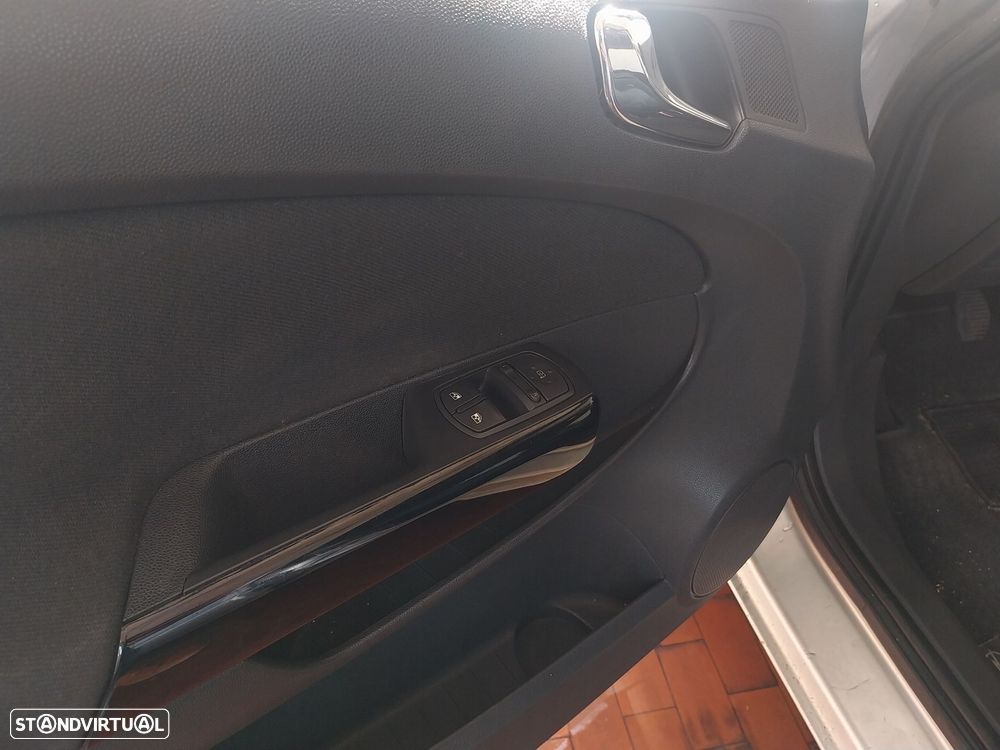 Opel Corsa 1.3 CDTI CMON - 14