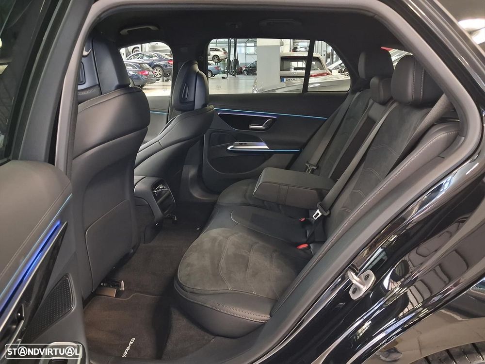 Mercedes-Benz E 300 Standard - 12