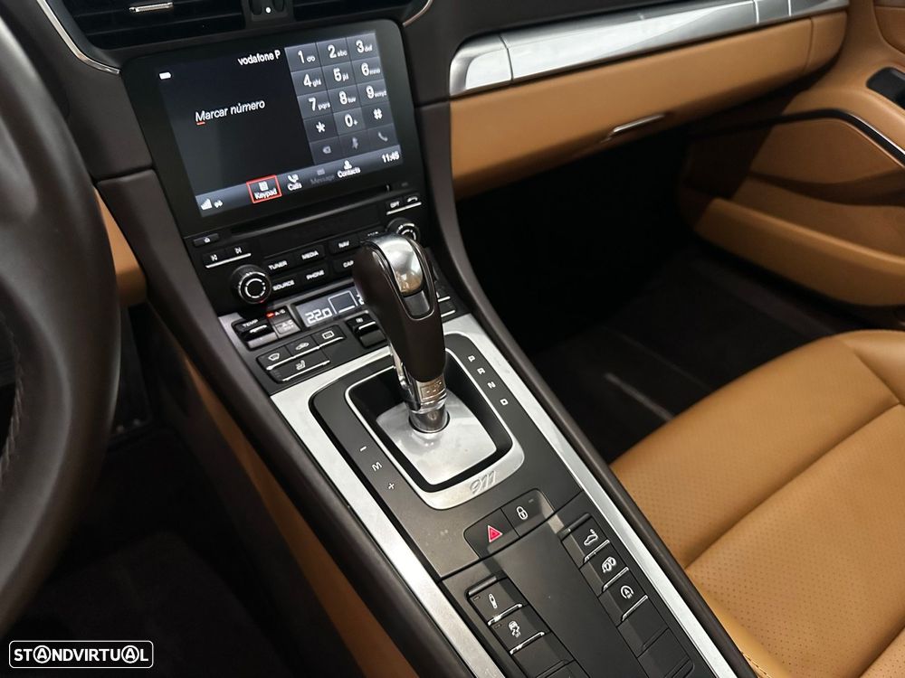 Porsche 911 Série F - 19