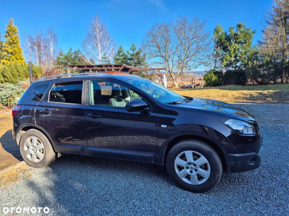 Nissan Qashqai - 1