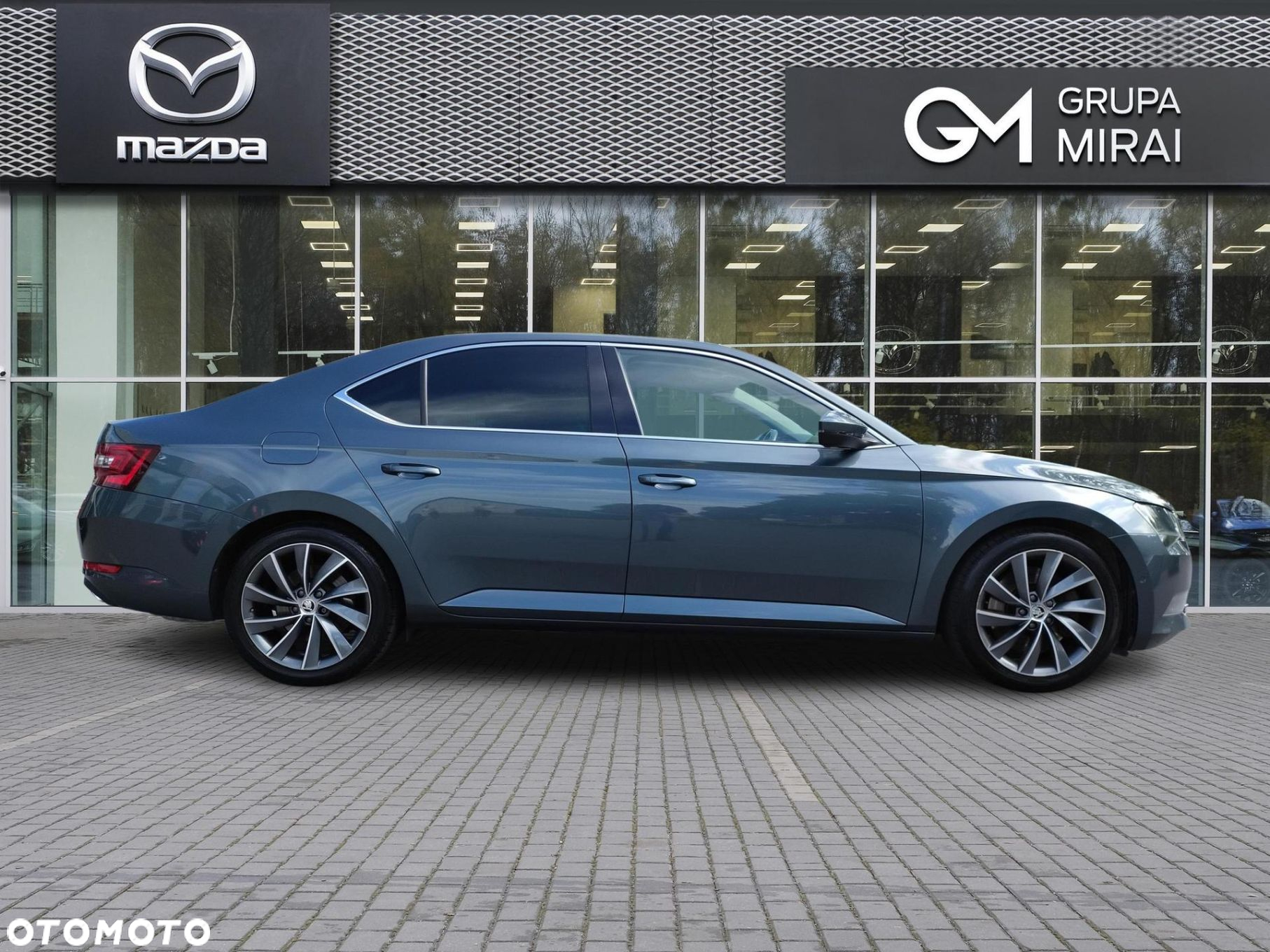 Skoda Superb 2.0 TSI 4x4 L&K DSG - 6