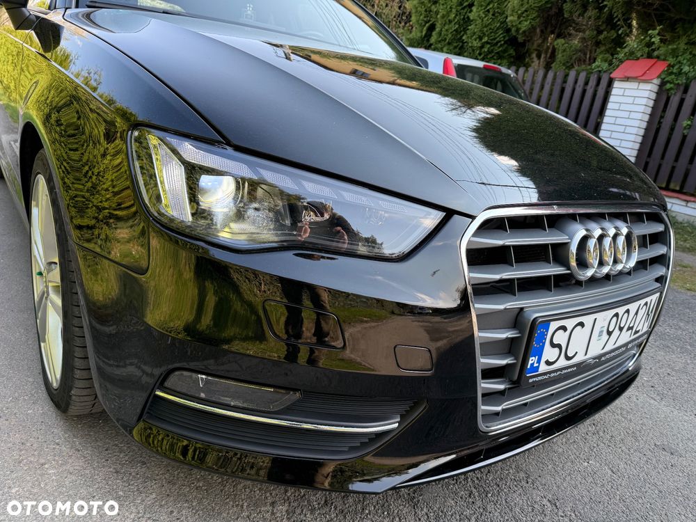 Audi A3 Sportback 1.4 TFSI S line Sportpaket - 2