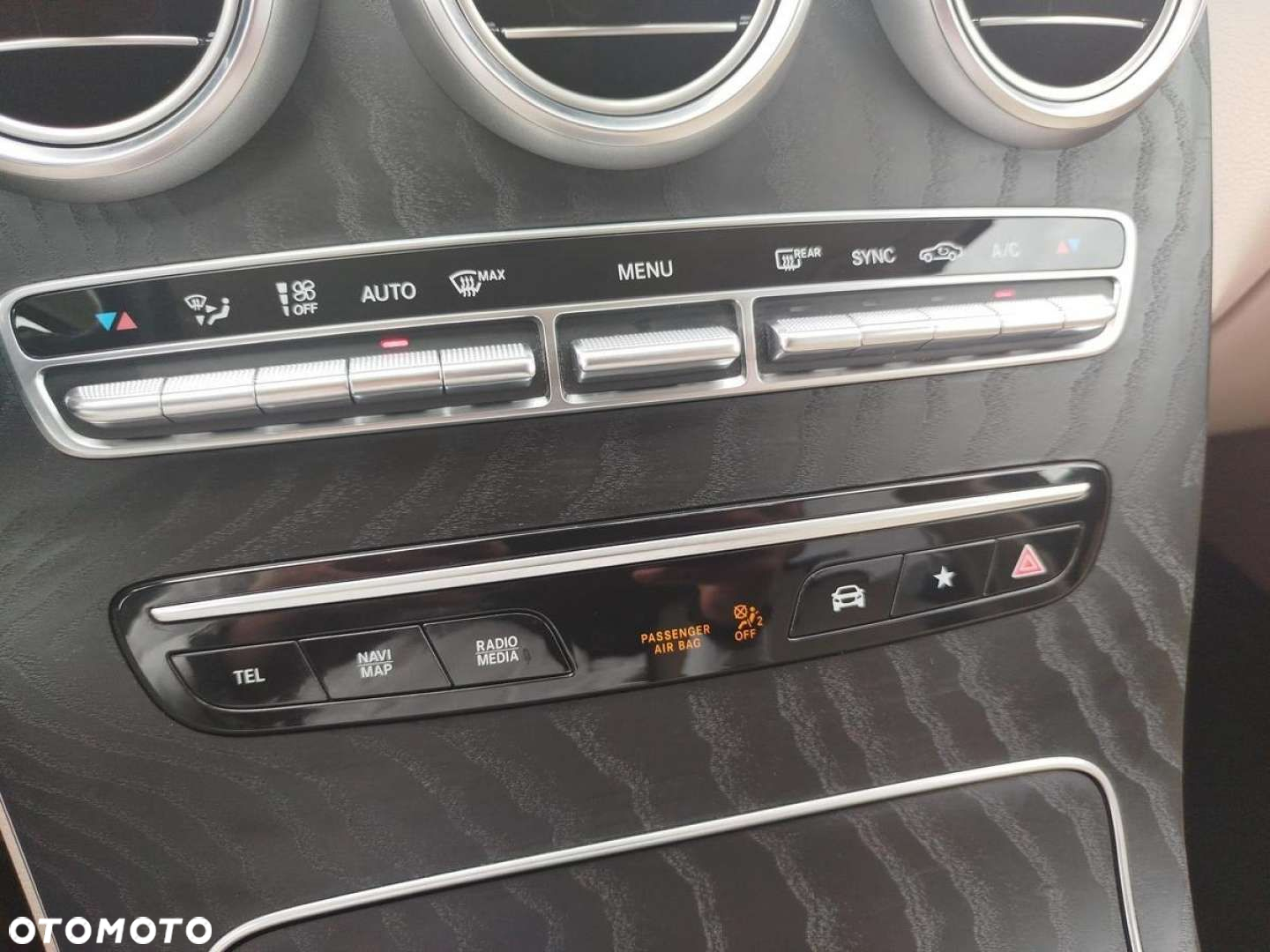 Mercedes-Benz GLC - 15