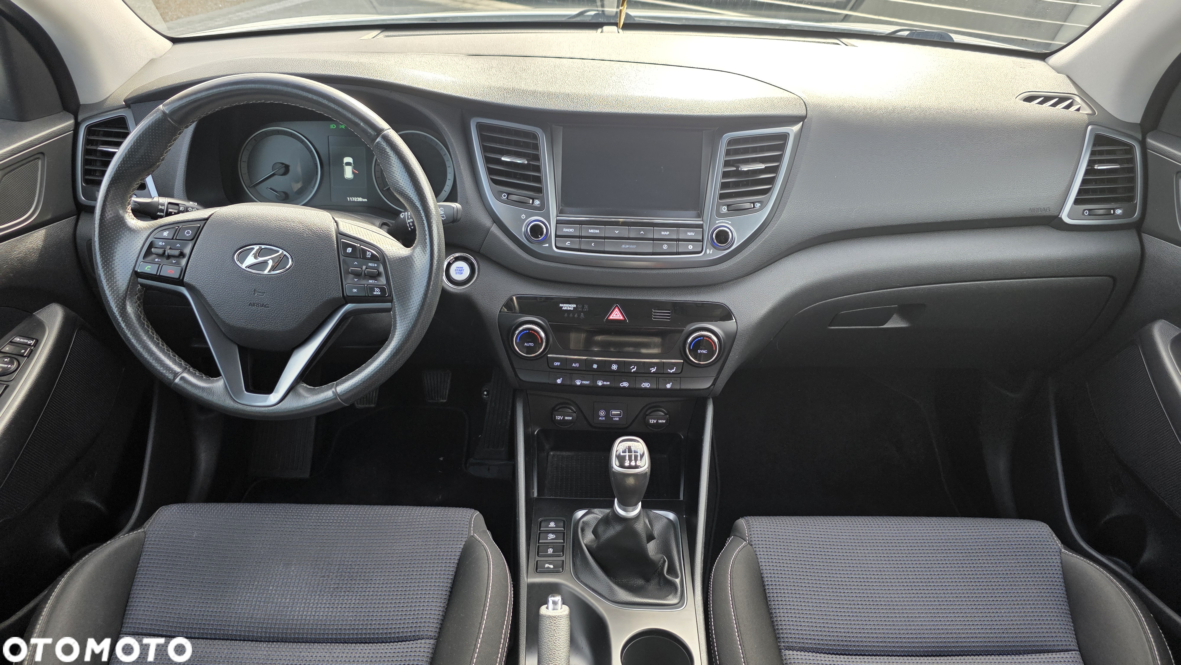 Hyundai Tucson blue 1.7 CRDi 2WD Style - 13