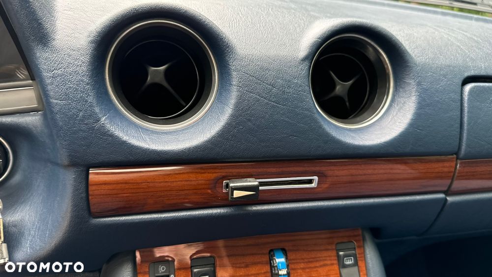 Mercedes-Benz W123 - 22