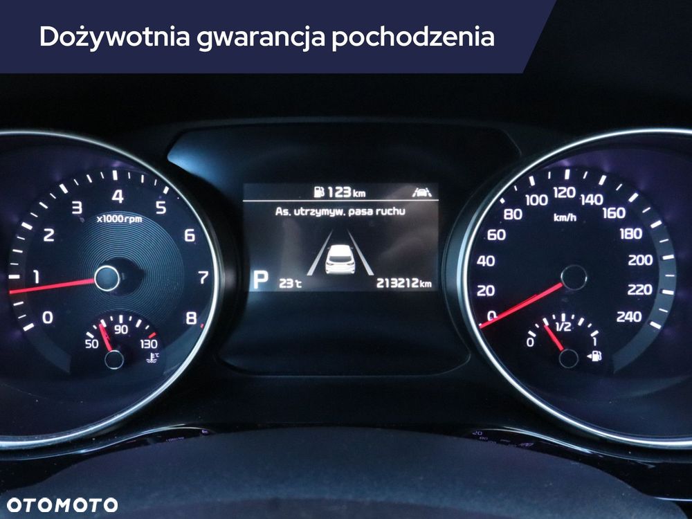 Kia Ceed - 13