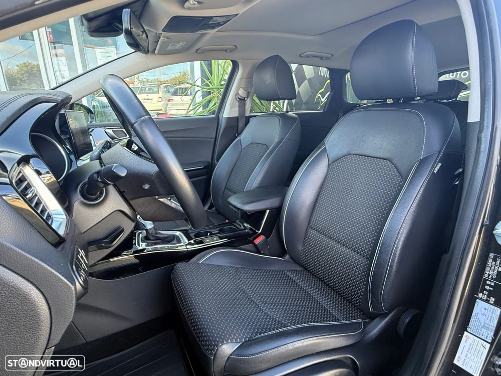 Kia Ceed SW 1.4 T-GDI DCT OPF Platinum Edition - 13