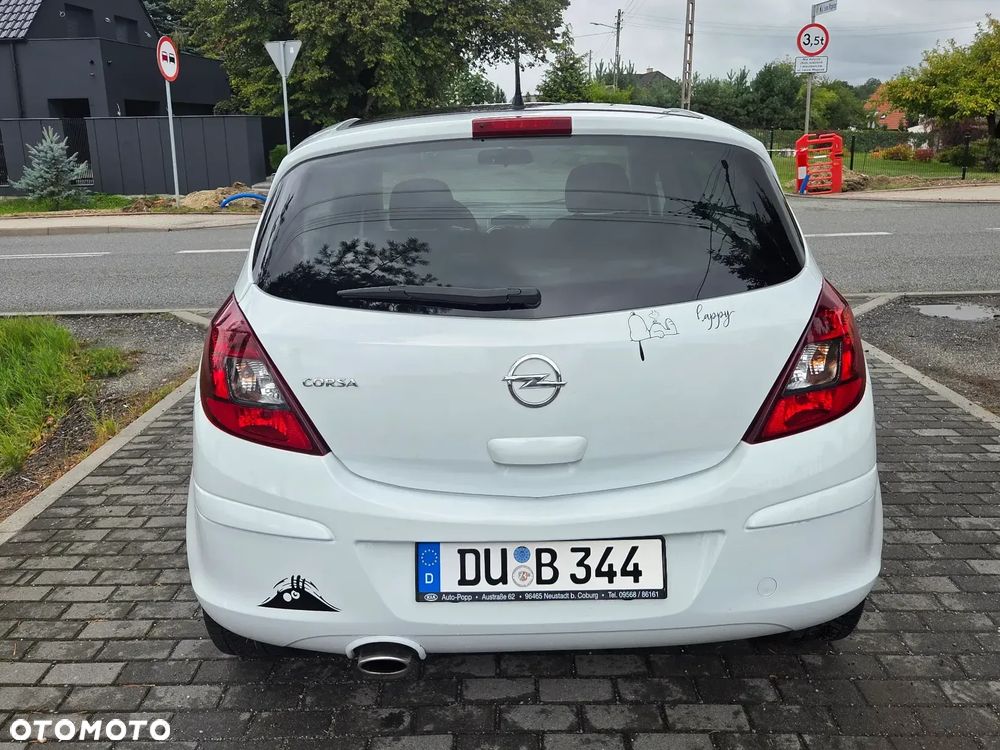 Opel Corsa 1.4 16V Cosmo - 5