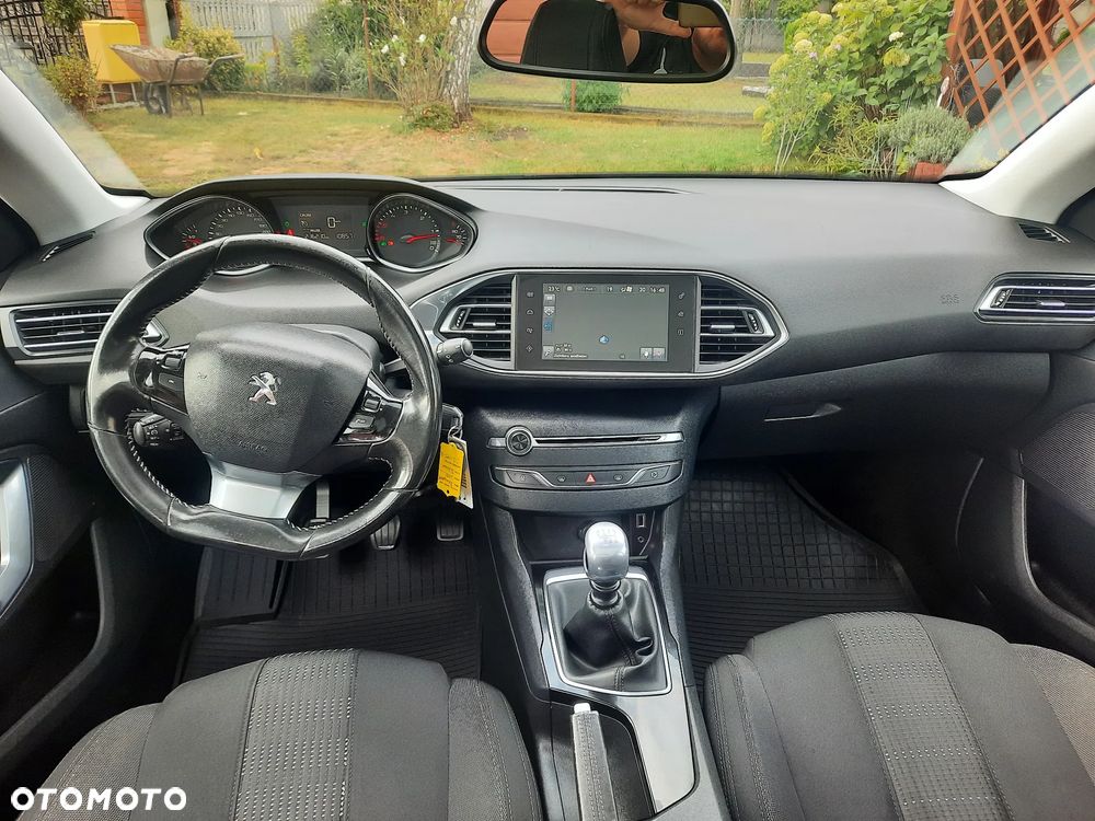 Peugeot 308 - 5