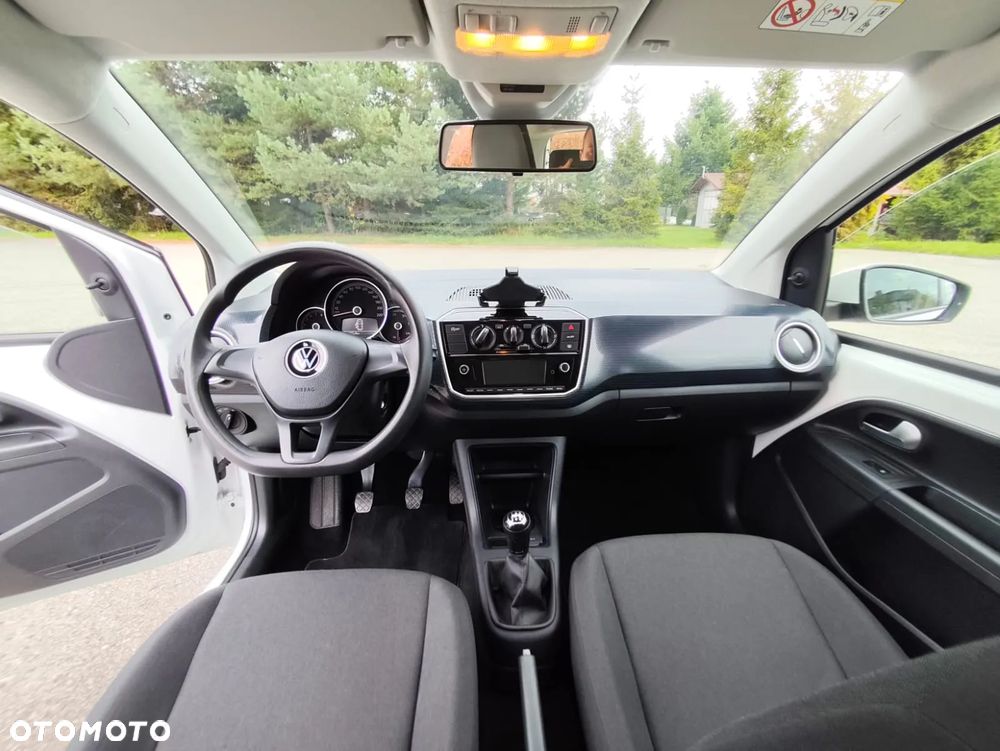 Volkswagen up! 1.0 Beats - 17