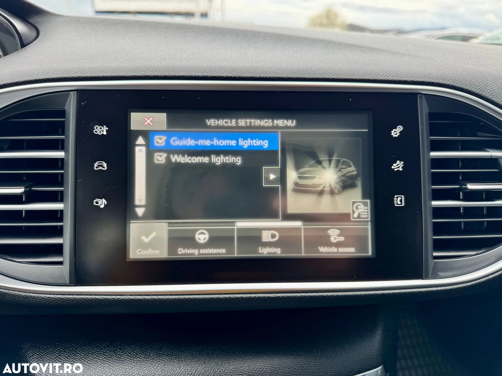Peugeot 308 82 VTi Active - 32