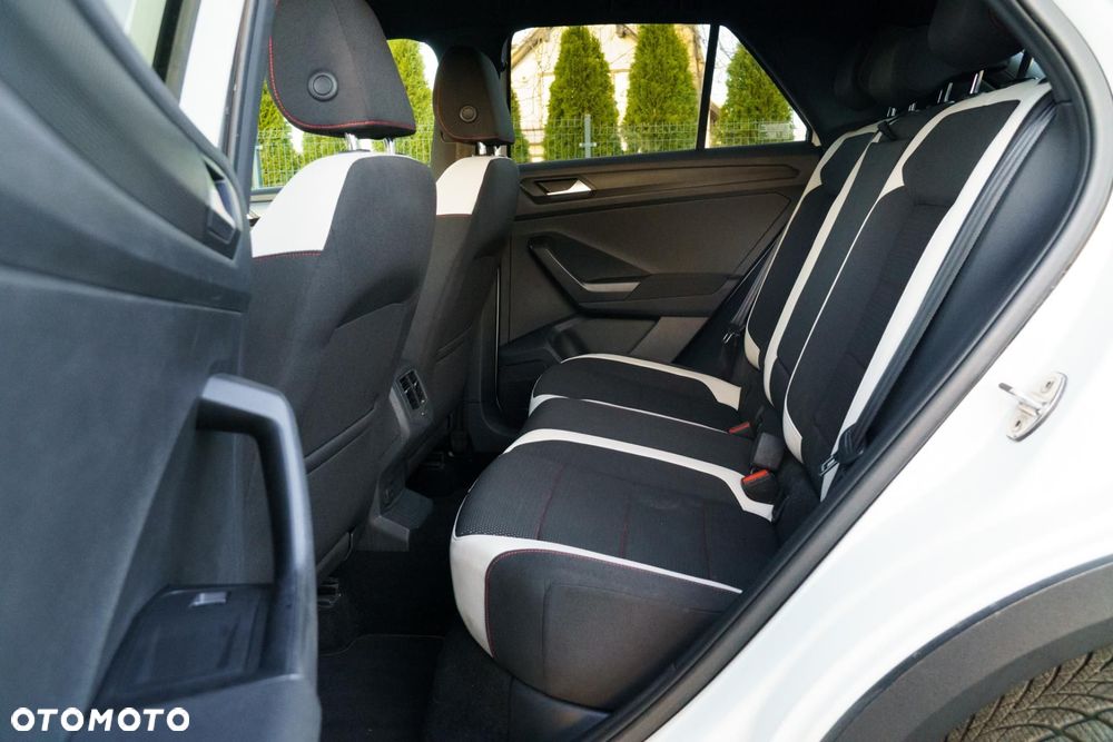 Volkswagen T-Roc - 14