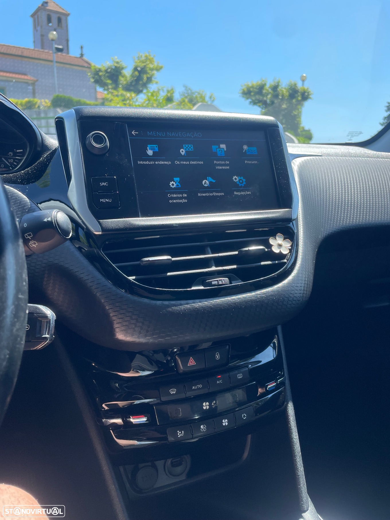 Peugeot 208 1.5 BlueHDi Allure - 25
