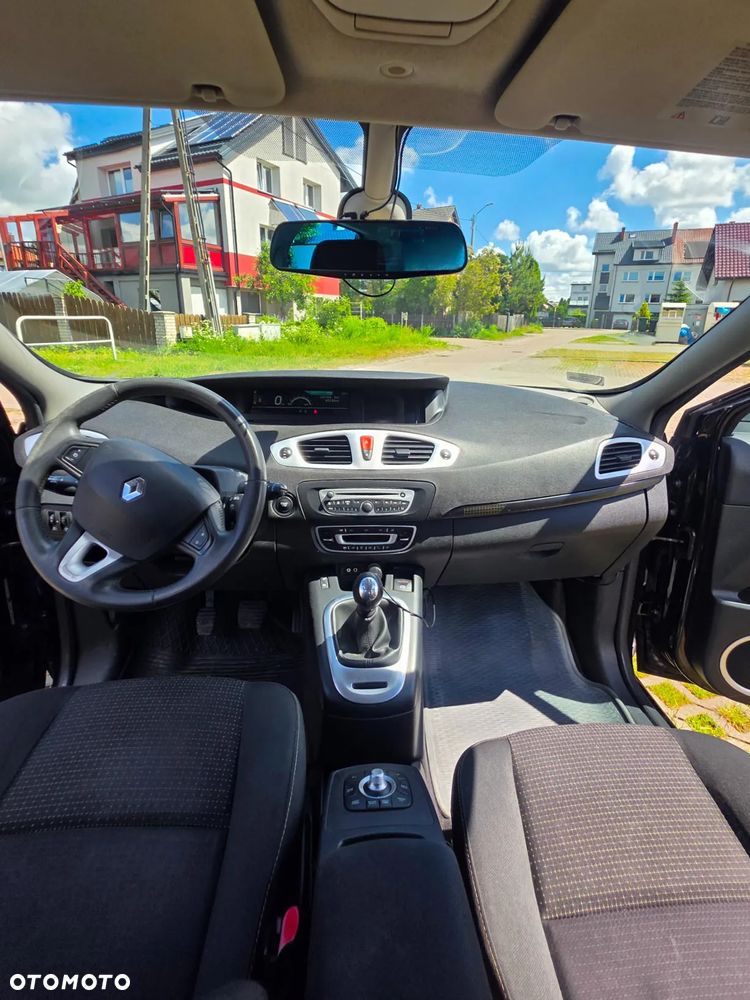 Renault Scenic - 22