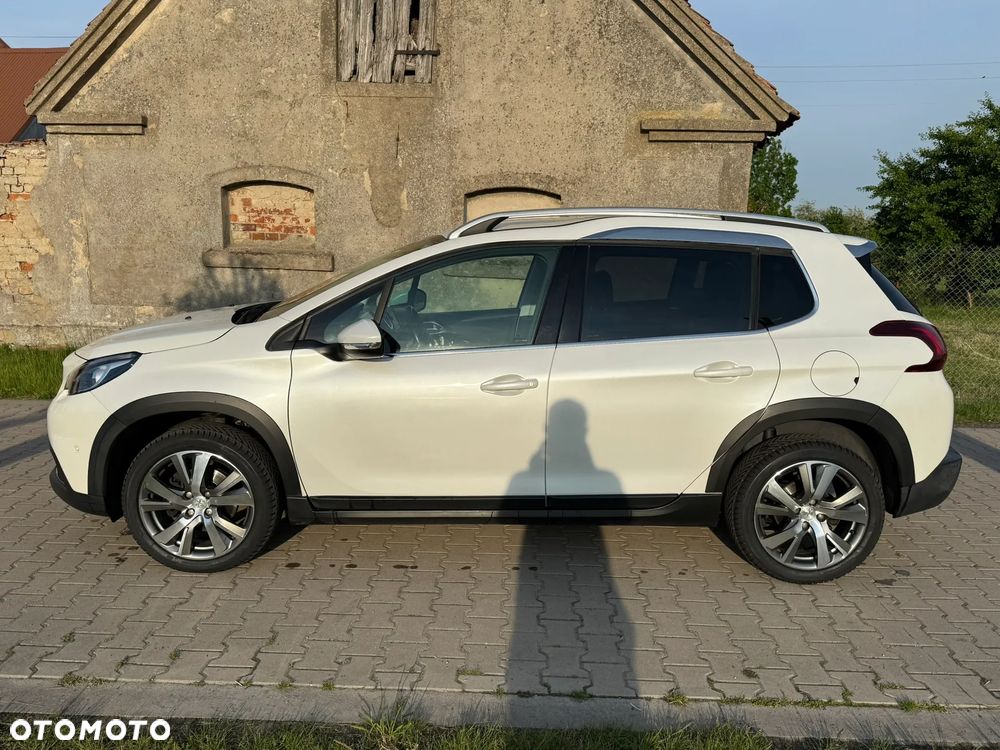 Peugeot 2008 PureTech 130 Allure - 2