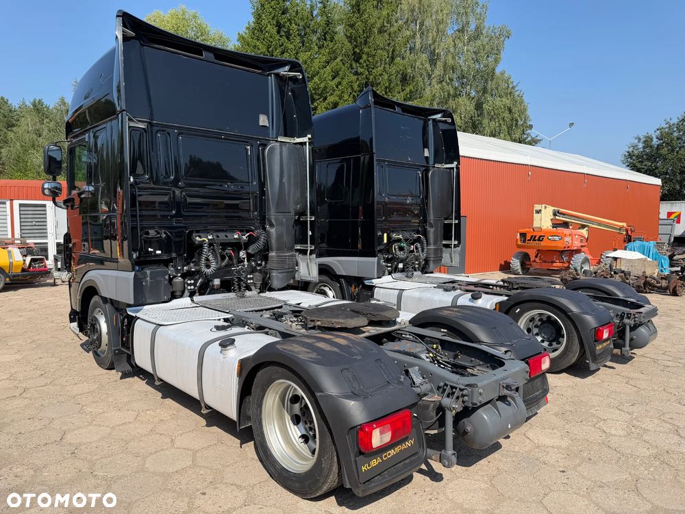 DAF XF 106 480 / MEGA LOW DECK / 2 SZTUKI / KLIMA POSTOJOWA / 702 TYS. KM PRZEBIEGU / NOWY TACHOGRAF / NAJWYŻSZA KABINA SUPER SPACE CAB / LODÓWKA / 2018 ROK !! - 5