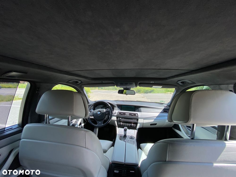 BMW Seria 5 M550d xDrive - 16