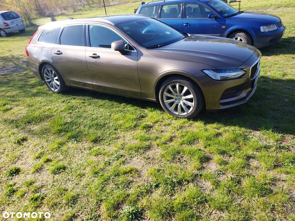 Volvo V90 D3 Momentum Pro - 19
