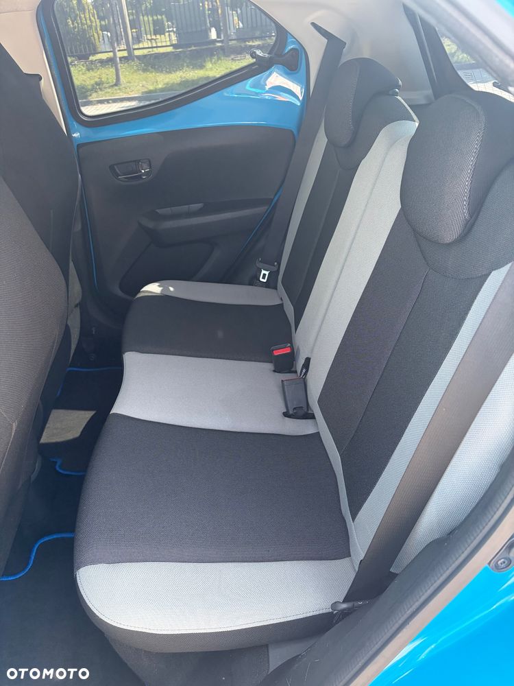 Toyota Aygo x-clusiv - 20