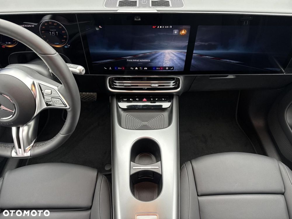 Mercedes-Benz GLB 250+ EQ 85kWh - 15
