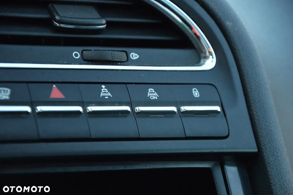 Peugeot 5008 HDI FAP 165 Automatik Premium - 36