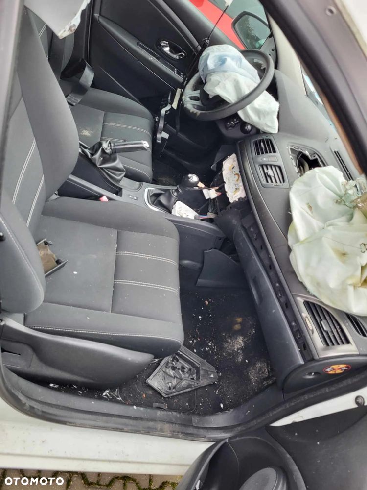 Renault Megane 1.5 dCi Life - 9