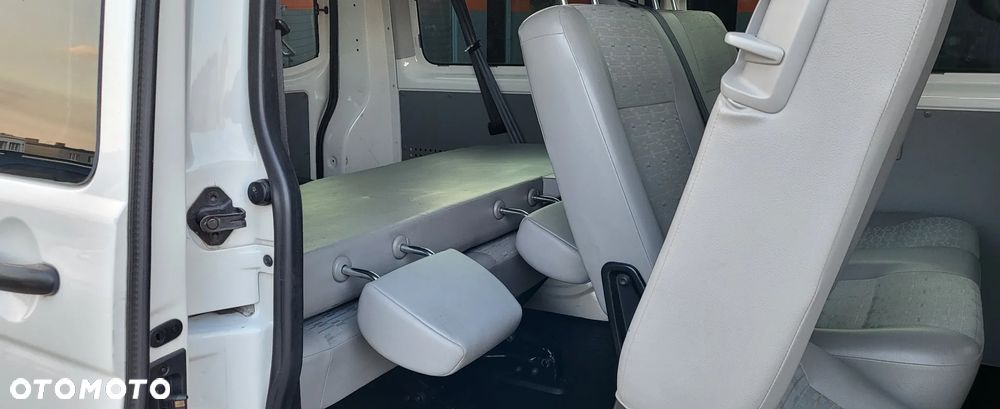 Volkswagen Transporter - 17