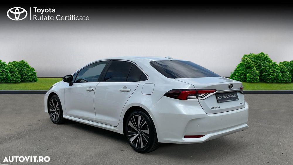 Toyota Corolla 1.8 HSD Dynamic - 3