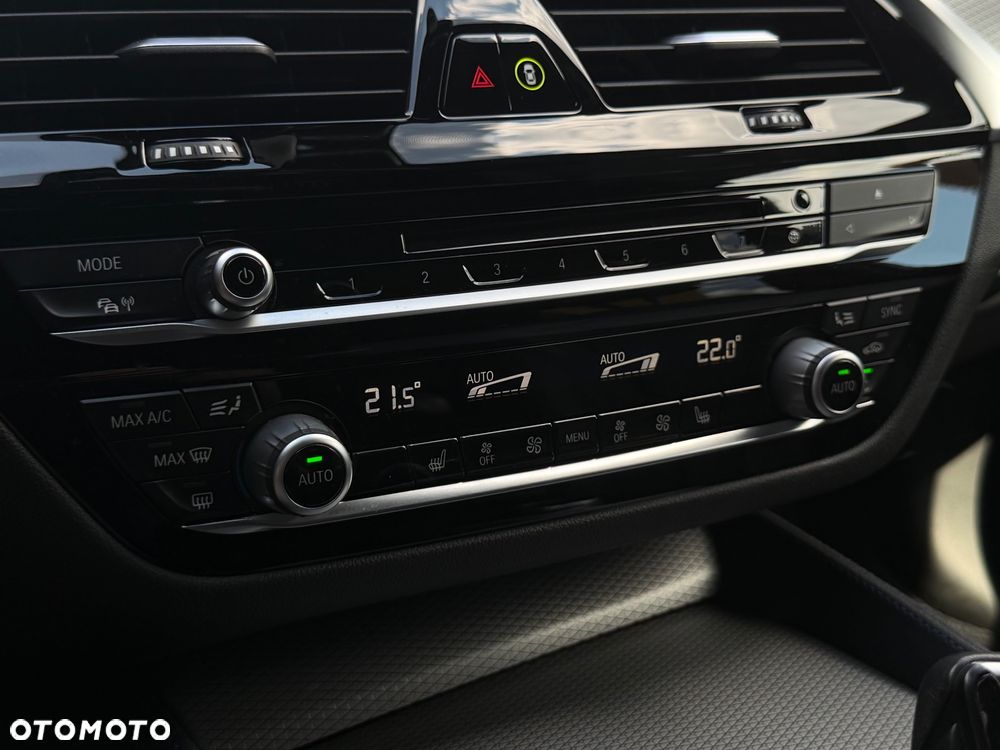 BMW Seria 5 520d xDrive M Sport sport - 25