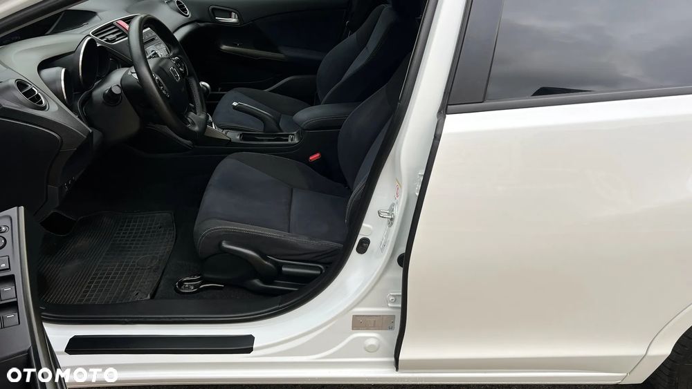 Honda Civic 1.8 i-VTEC Sport - 23
