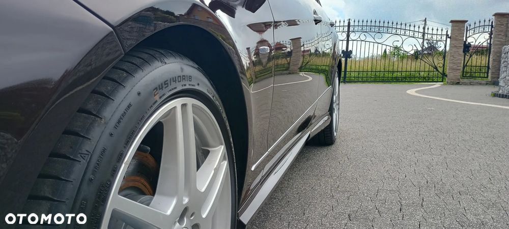 Mercedes-Benz Klasa E 300 CDI DPF BlueEFFICIENCY 7G-TRONIC Avantgarde - 11