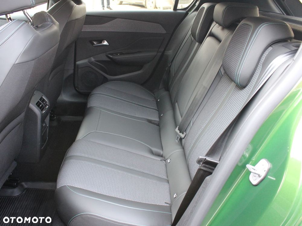 Peugeot 308 1.2 PureTech Allure S&S EAT8 - 15