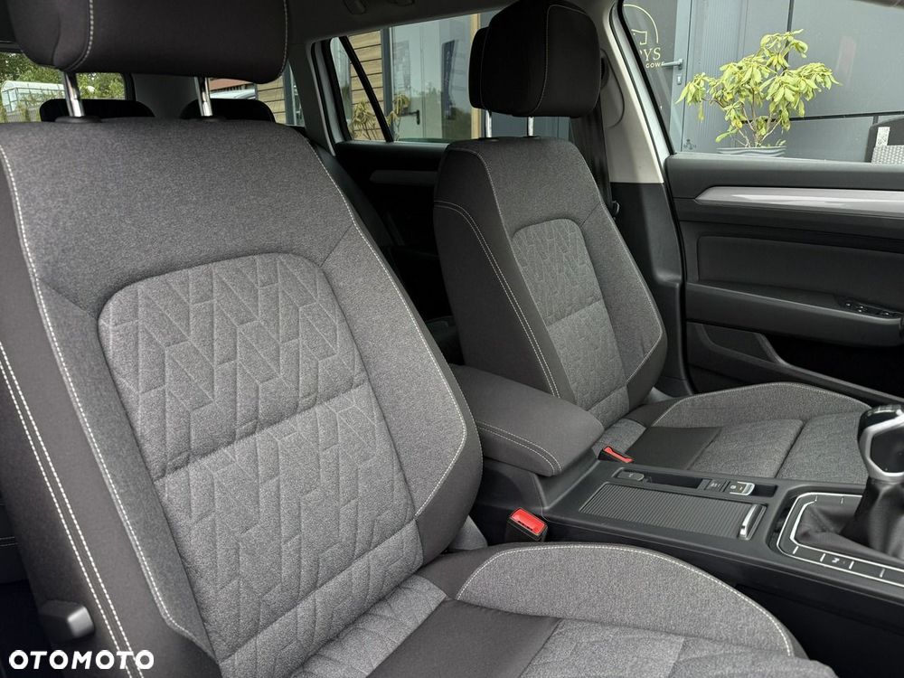 Volkswagen Passat 1.5 TSI EVO Business - 12