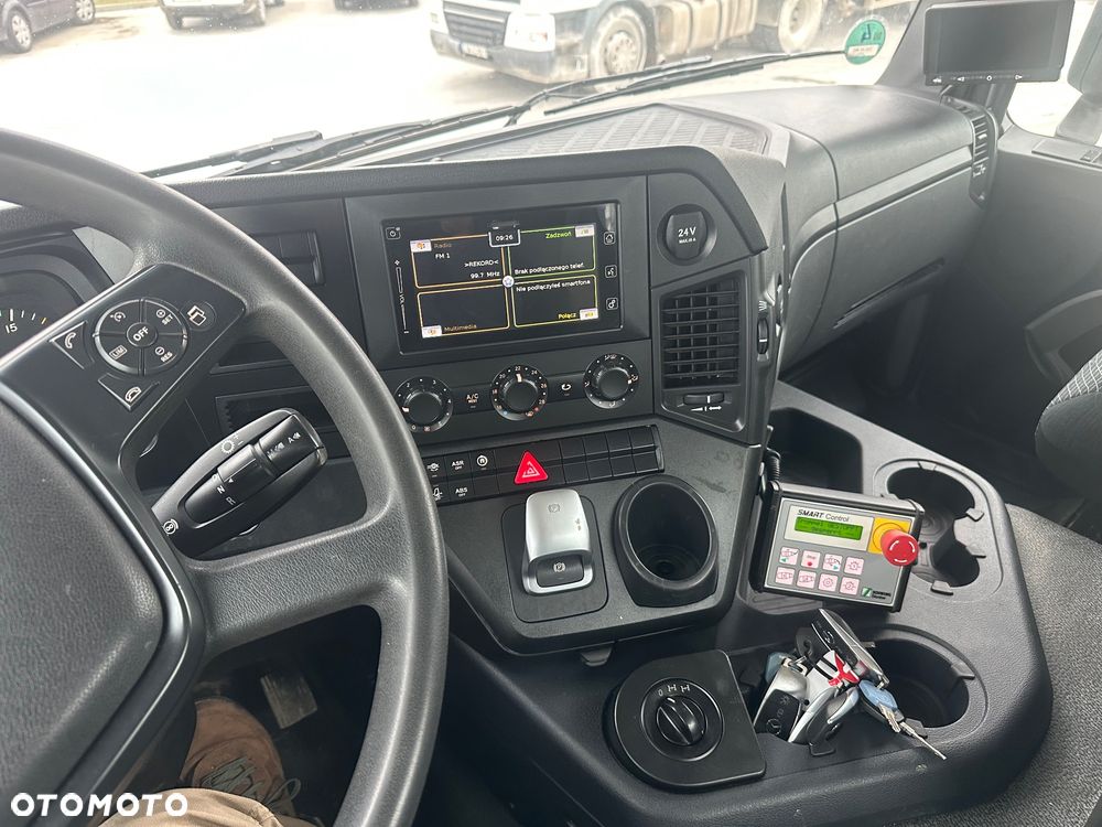 Mercedes-Benz Arosc - 17