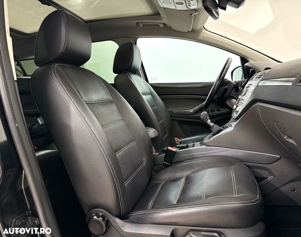 Ford Kuga 2.0 TDCi 4x4 Titanium - 19