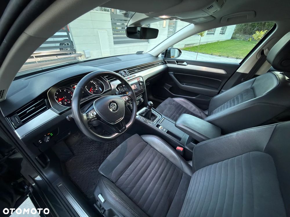 Volkswagen Passat 1.8 TSI BMT Highline - 10